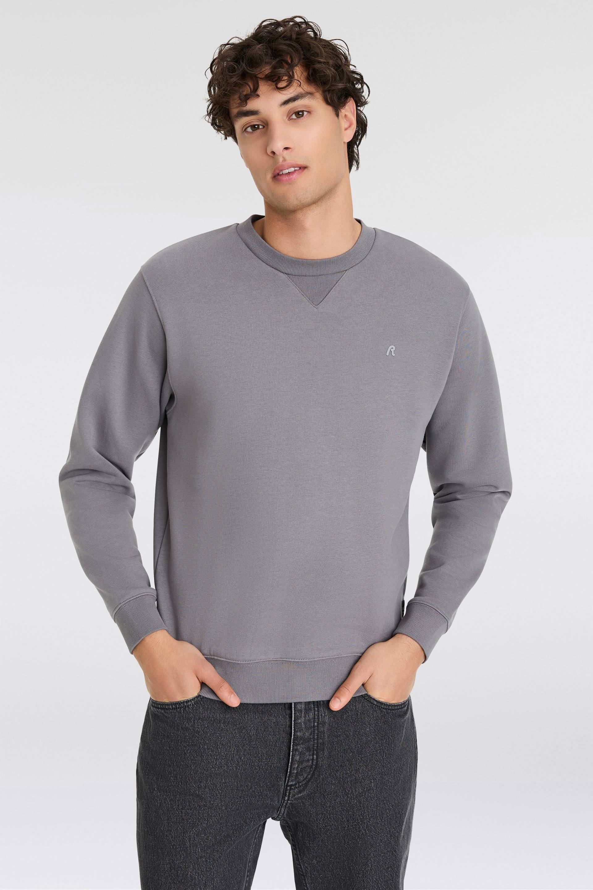 Replay Sweatshirt, mit V-Einsatz am Halsausschnitt Replay Sweatshirt, mit V-Einsatz am Halsausschnitt von Replay