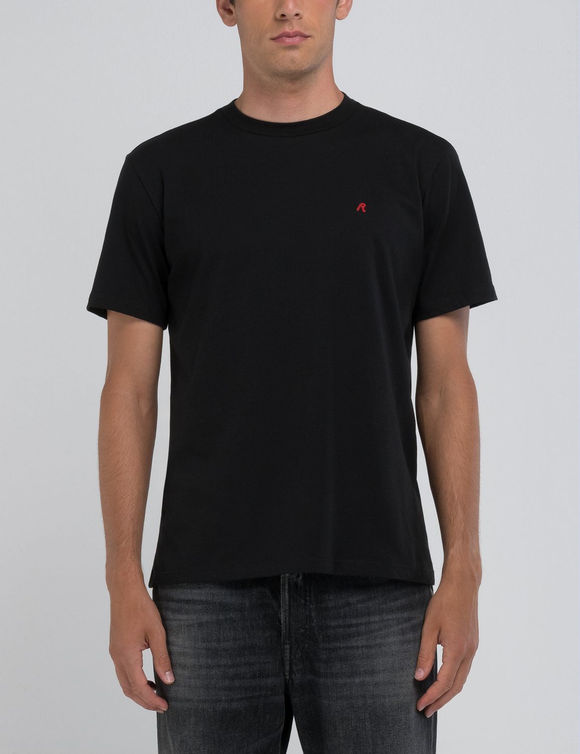 Replay T-Shirt, mit kleinem Label auf Brusthöhe Replay T-Shirt, mit kleinem Label auf Brusthöhe von Replay