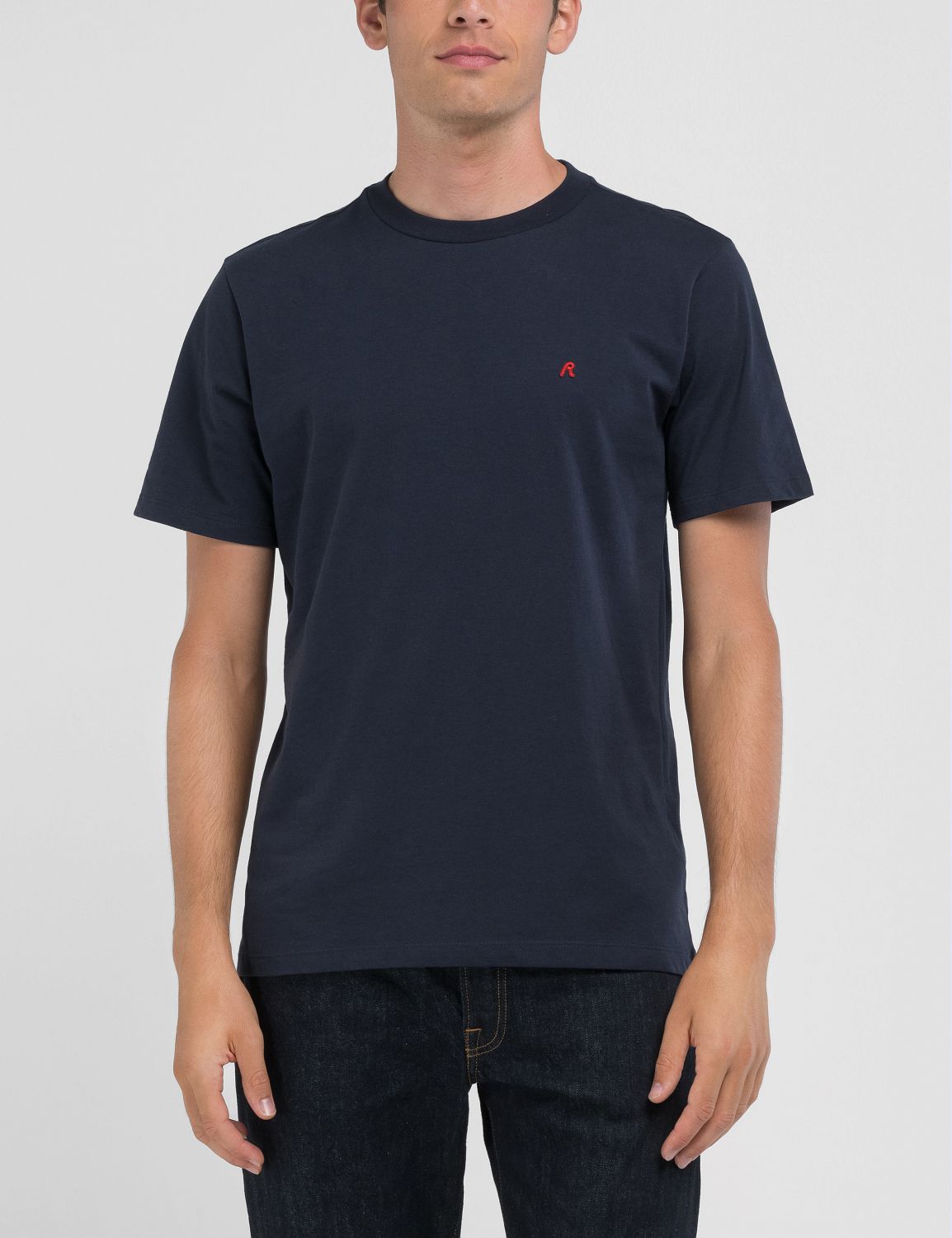 Replay T-Shirt, mit kleinem Label auf Brusthöhe Replay T-Shirt, mit kleinem Label auf Brusthöhe von Replay