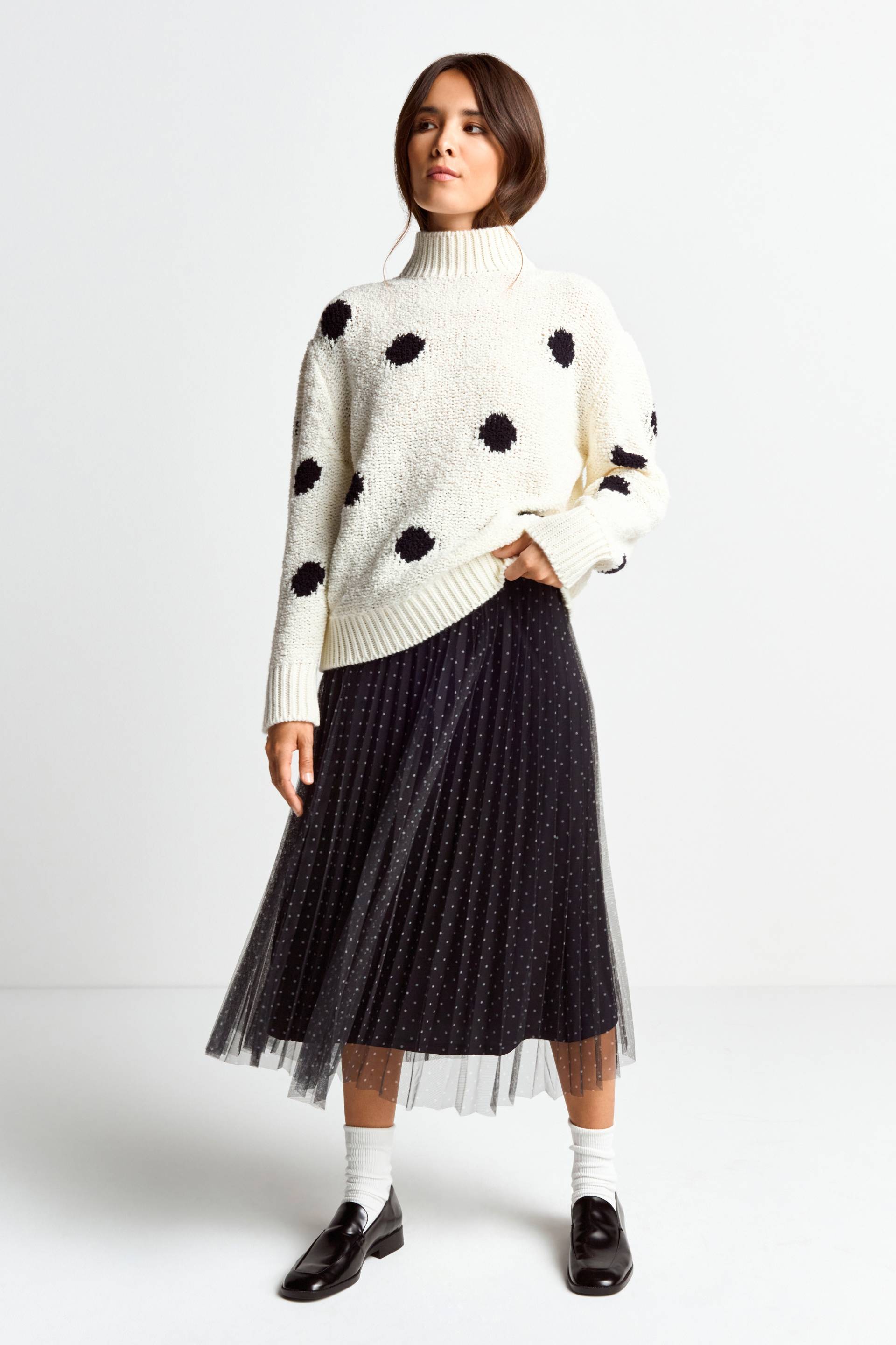 Rich & Royal Strickpullover »Dotted mock neck«, mit grossen Tupfen Rich & Royal Strickpullover »Dotted mock neck«, mit grossen Tupfen von Rich & Royal