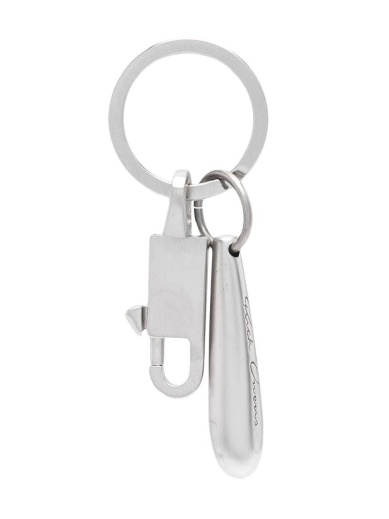 Rick Owens Teardrop brushed-finish keychain - Silver von Rick Owens