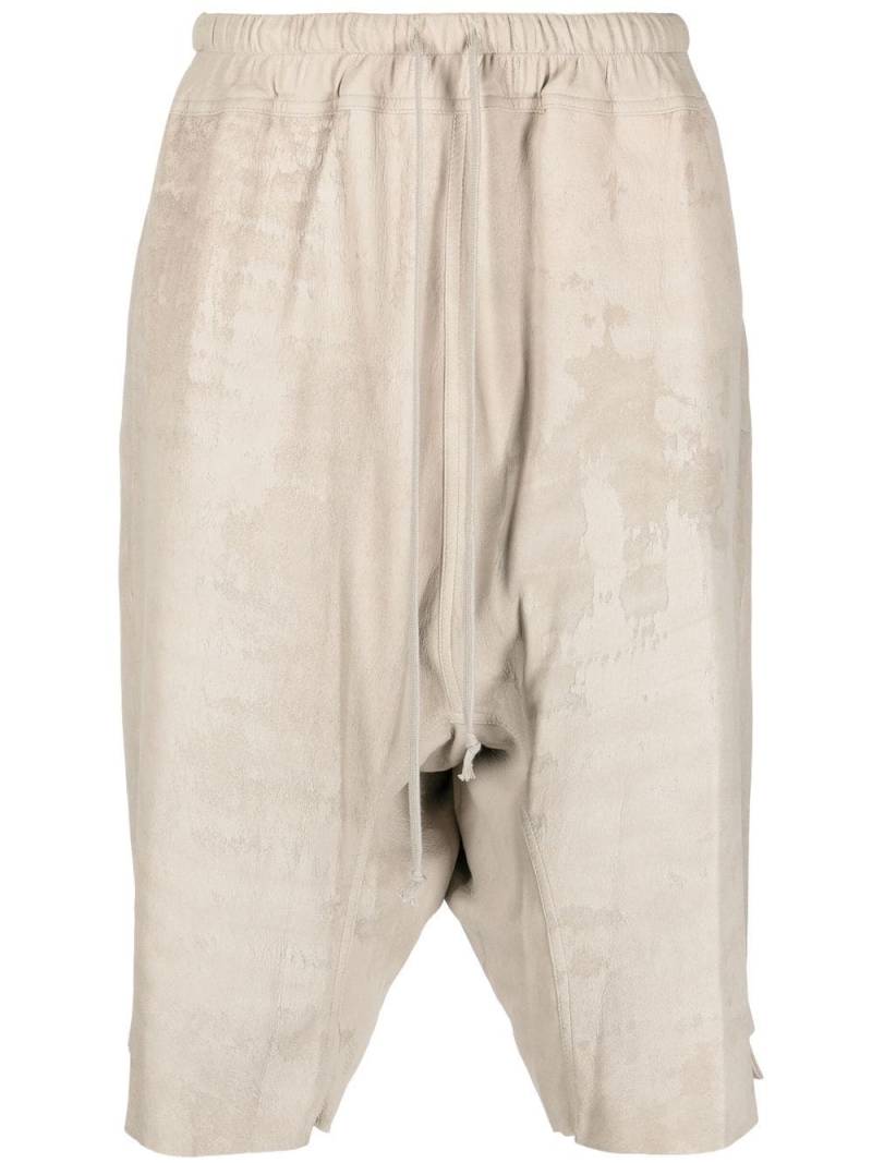 Rick Owens drawstring drop-crotch shorts - Neutrals von Rick Owens