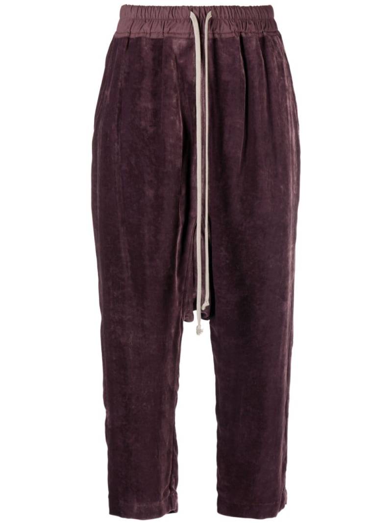 Rick Owens drop-crotch velour cropped trousers - Purple von Rick Owens