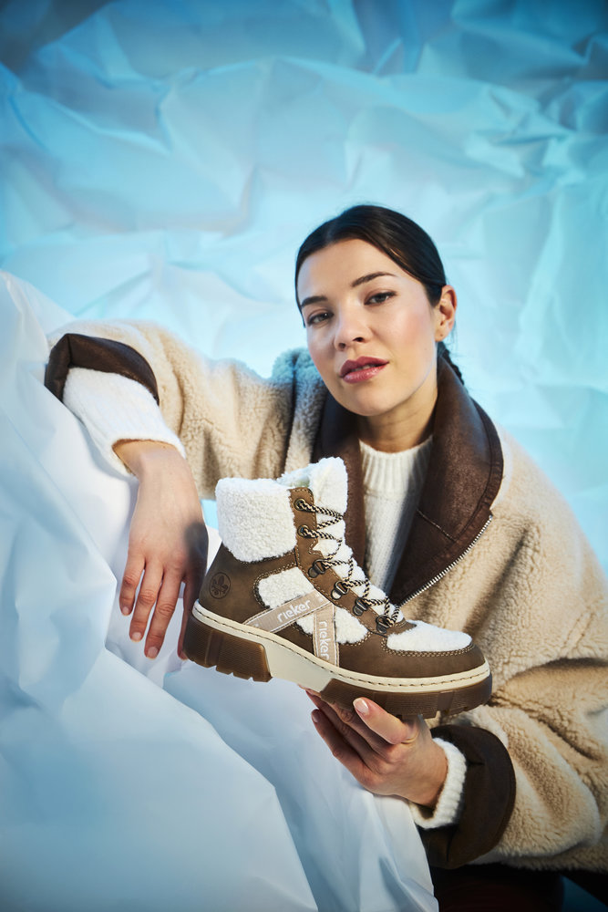 Rieker Winterboots, Schnürboots, Snowboots, Profilsohle, mit Innenreissverschluss Rieker Winterboots, Schnürboots, Snowboots, Profilsohle, mit Innenreissverschluss von Rieker