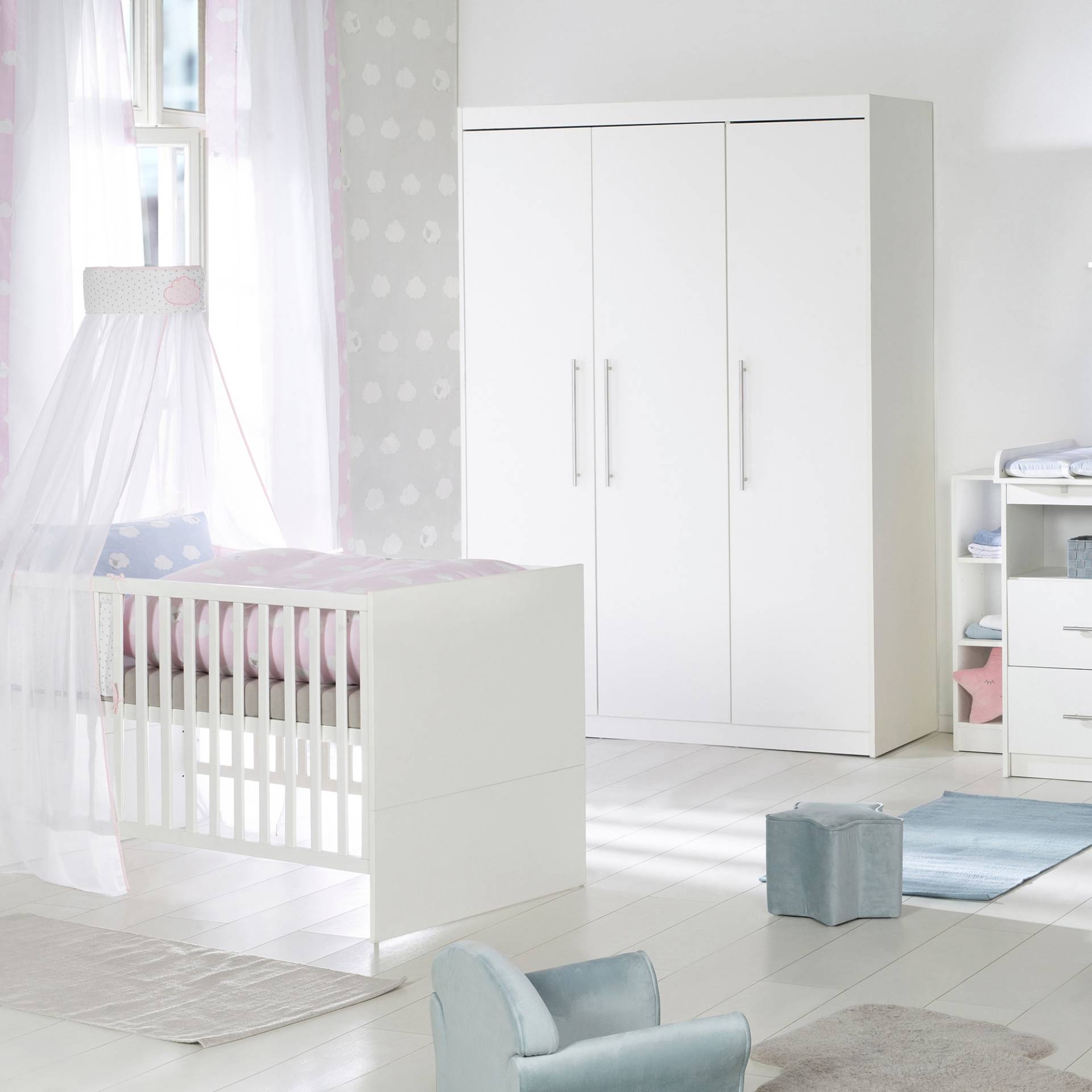 roba® Babyzimmer-Komplettset »Maren«, (Set, Babybett 70x140 cm, Wickelkommode & Kleiderschrank 3-türig), breite Wickelkommode - Gitterbett: umbaubar, höhenverstellbar von Roba®