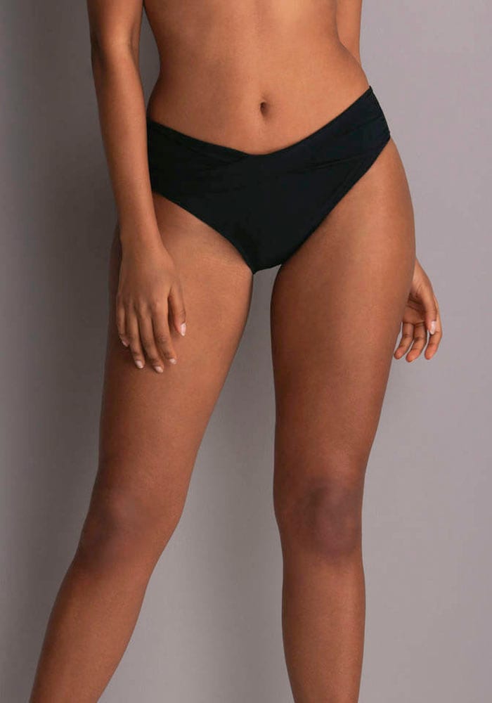 Rosa Faia Bikini-Hose »Style Liz Bottom«, überkreuzter Raffblende im vorderen Bereich Rosa Faia Bikini-Hose »Style Liz Bottom«, überkreuzter Raffblende im vorderen Bereich von Rosa Faia