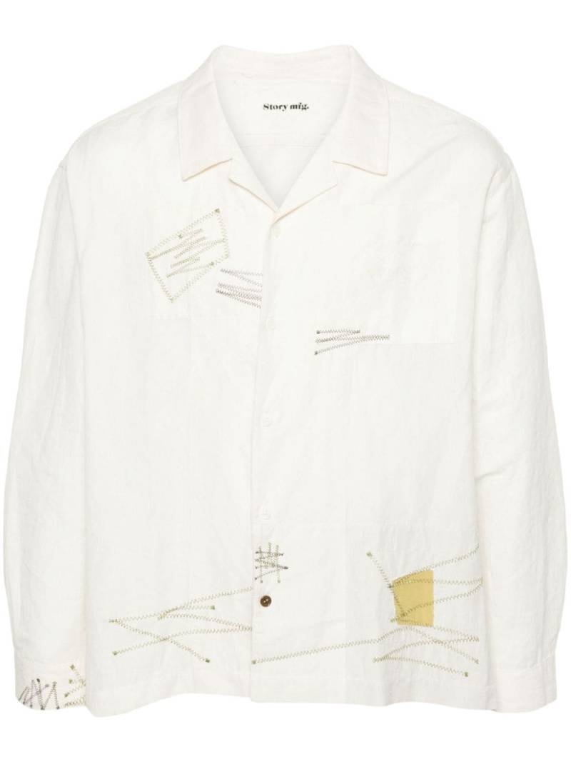 STORY mfg. Greetings embroidered shirts - Neutrals von STORY mfg.