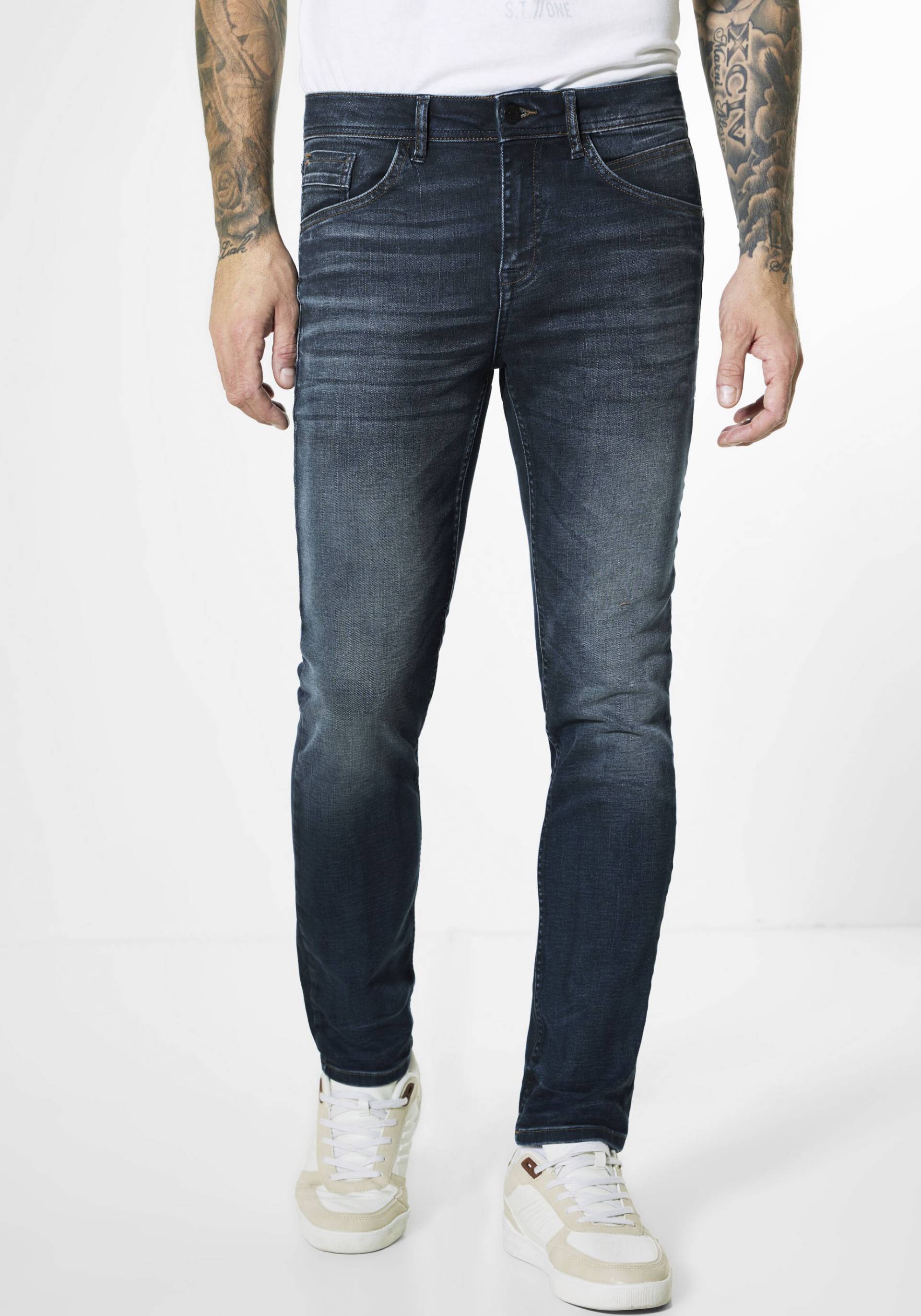 STREET ONE MEN Slim-fit-Jeans, In dunkelblauer Waschung von STREET ONE MEN