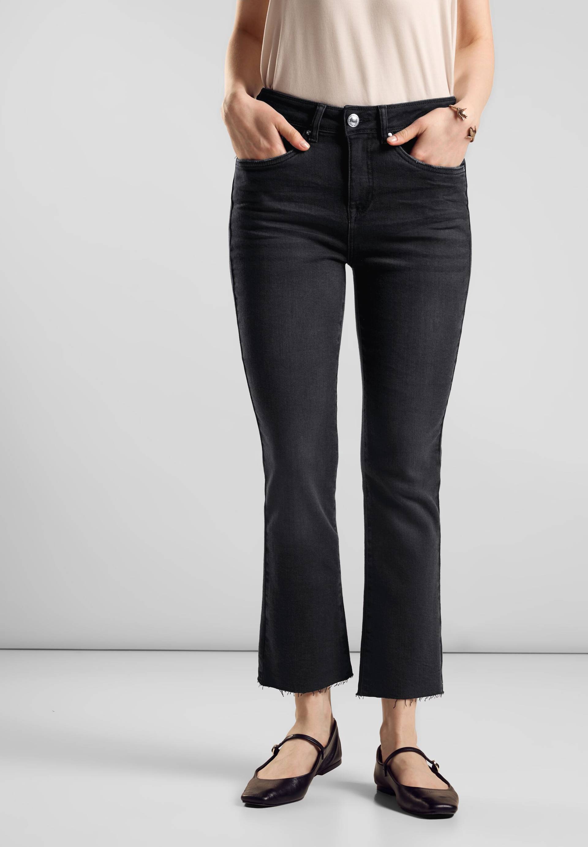 STREET ONE 5-Pocket-Jeans »Denim-Kick Flared«, slim fit mit Stretch von STREET ONE