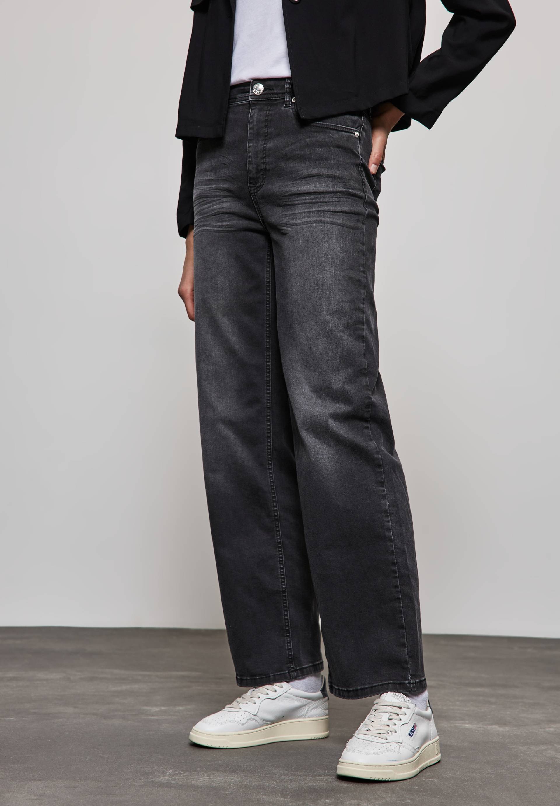 STREET ONE Loose-fit-Jeans, in schwarzer Waschung von STREET ONE