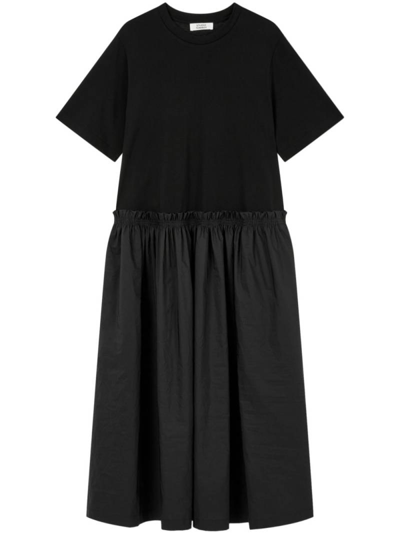 STUDIO TOMBOY T-shirt-designed midi dress - Black von STUDIO TOMBOY