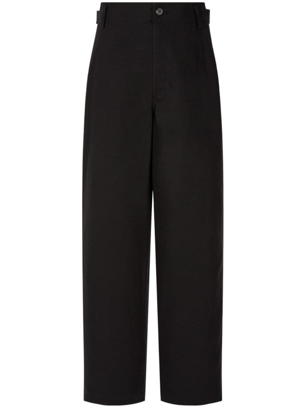 STUDIO TOMBOY button-fastening tapered trousers - Black von STUDIO TOMBOY