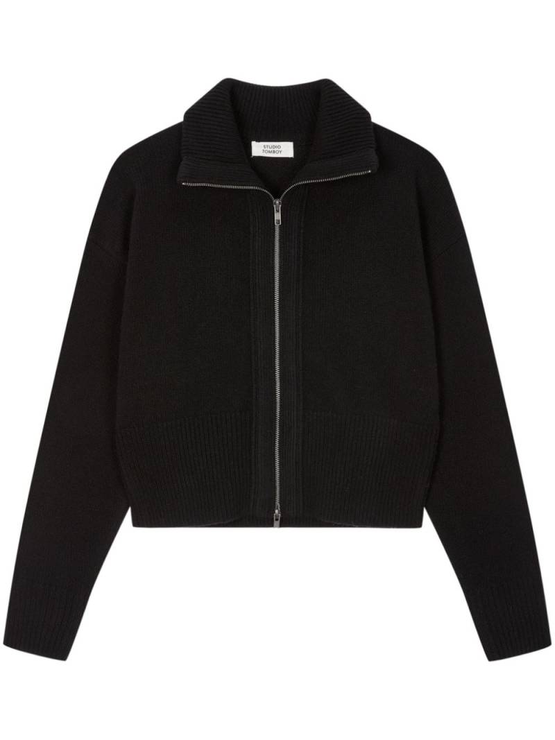 STUDIO TOMBOY high-neck zip-up cardigan - Black von STUDIO TOMBOY