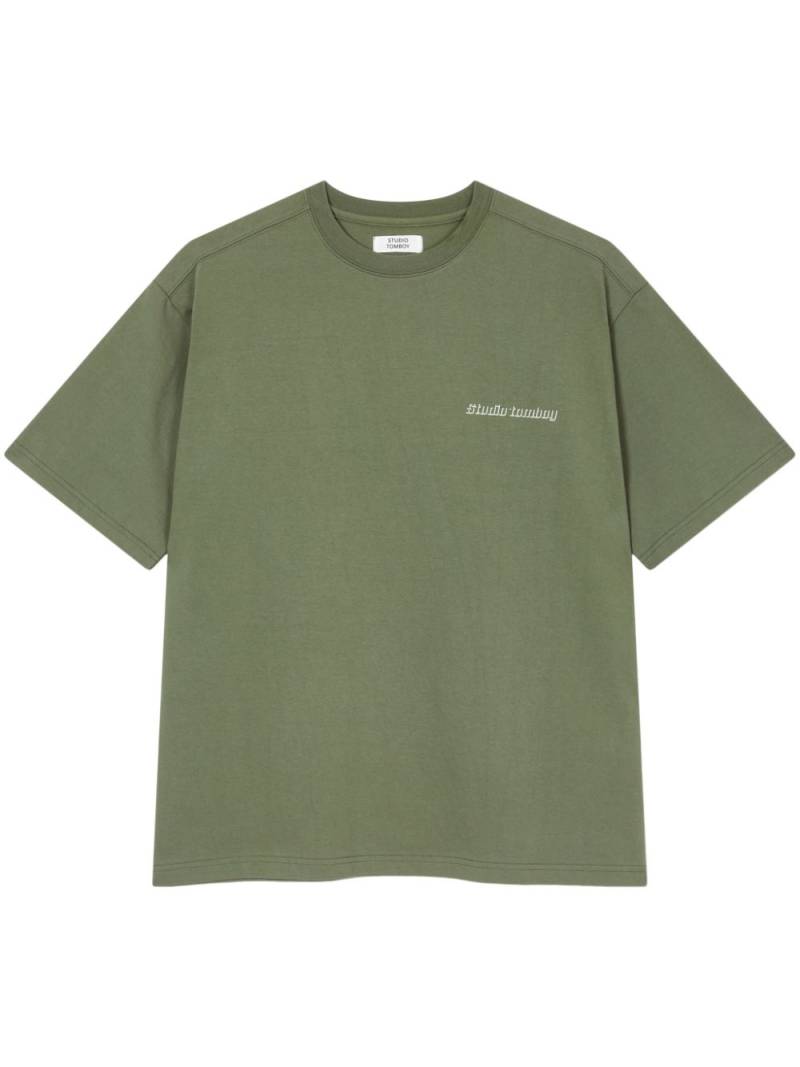 STUDIO TOMBOY large logo-print t-shirt - Green von STUDIO TOMBOY