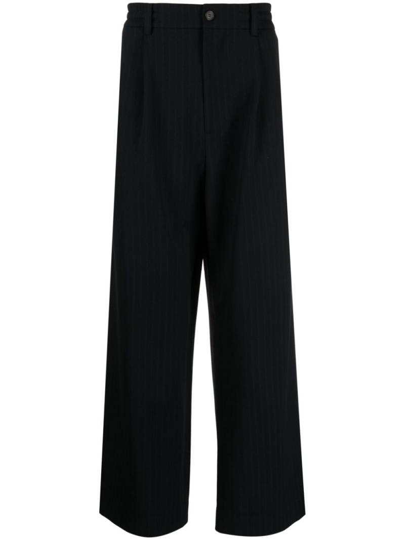 STUDIO TOMBOY striped straight-leg trousers - Black von STUDIO TOMBOY