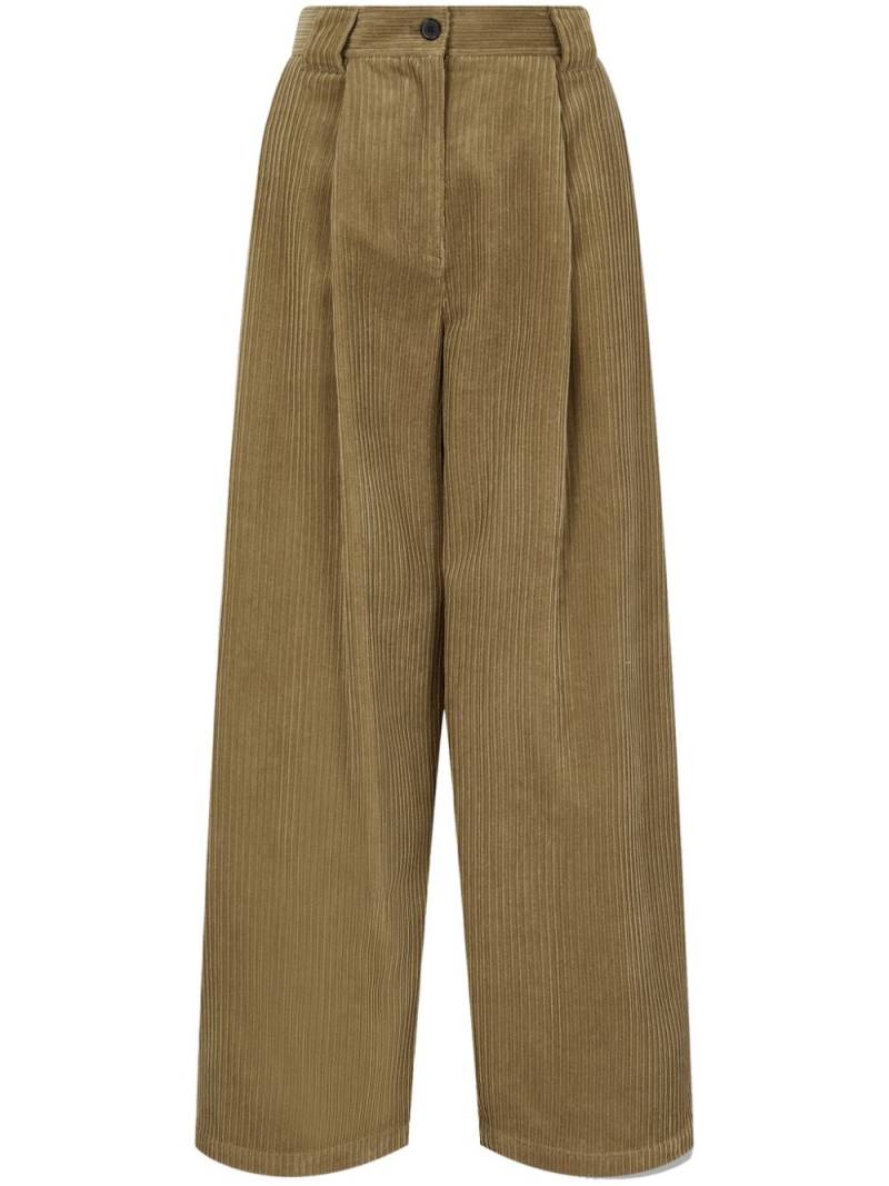 STUDIO TOMBOY two-tuck corduroy trousers - Neutrals von STUDIO TOMBOY