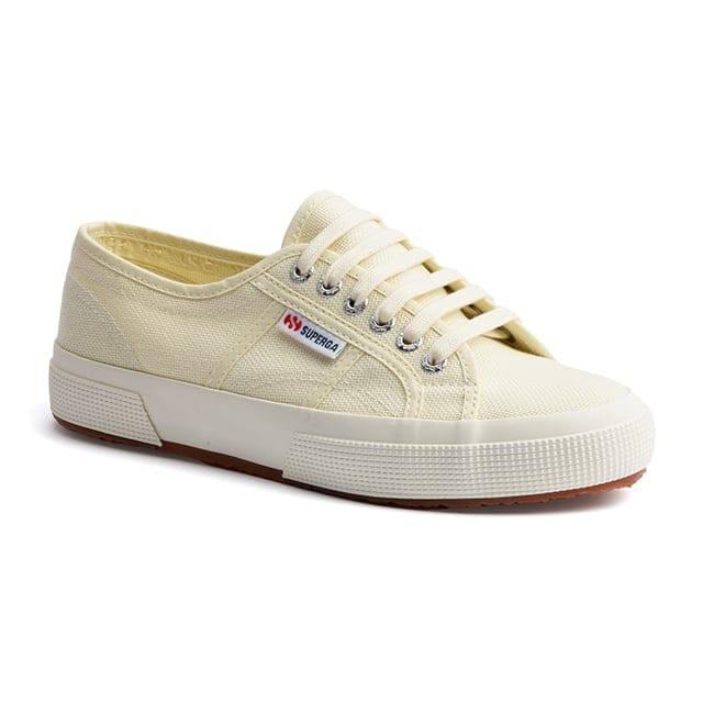 2750 Cotu Classic Herren Offwhite 39 von SUPERGA