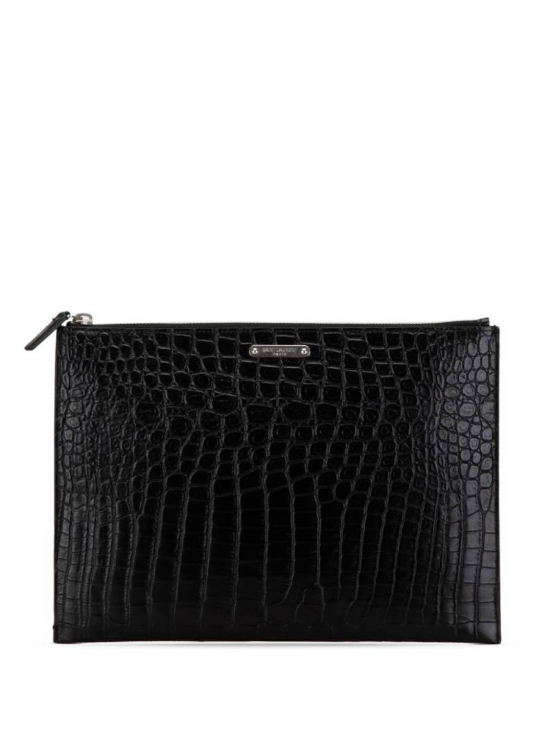 Saint Laurent Pre-Owned 2017 Croc Embossed Leather clutch bag - Black von Saint Laurent Pre-Owned