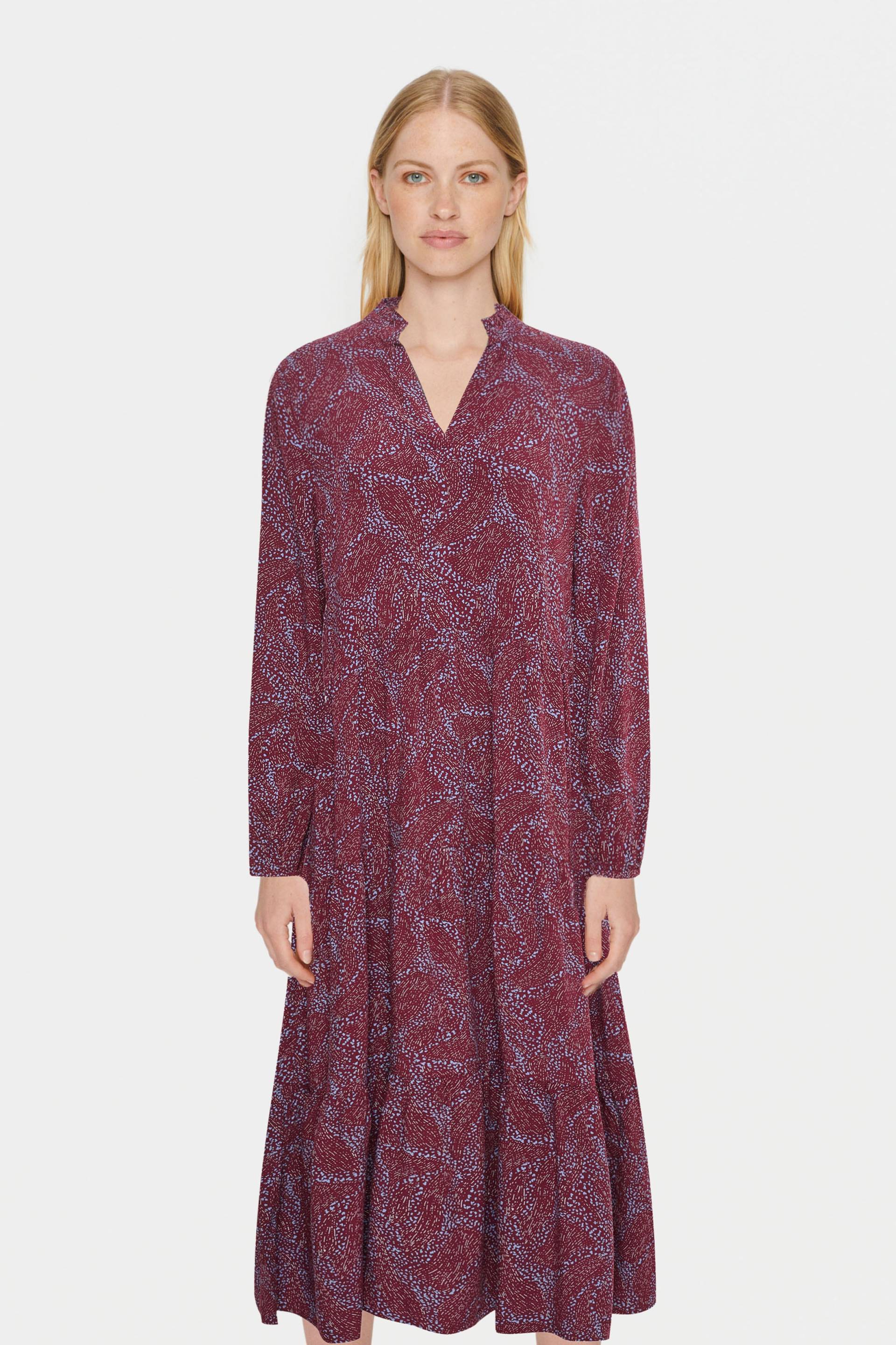 Saint Tropez Sommerkleid »EdaSZ Maxi Dress«, mit Volant Saint Tropez Sommerkleid »EdaSZ Maxi Dress«, mit Volant von Saint Tropez