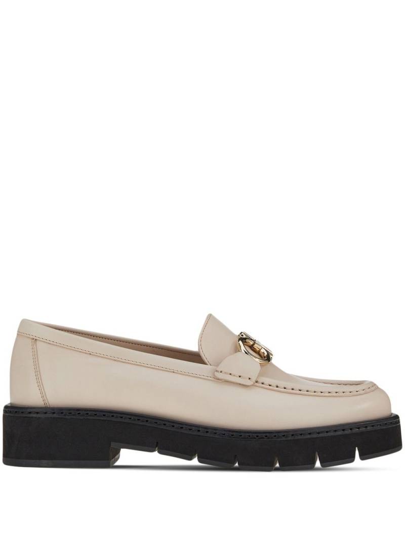 Ferragamo Gancini-plaque leather loafers - Neutrals von Ferragamo