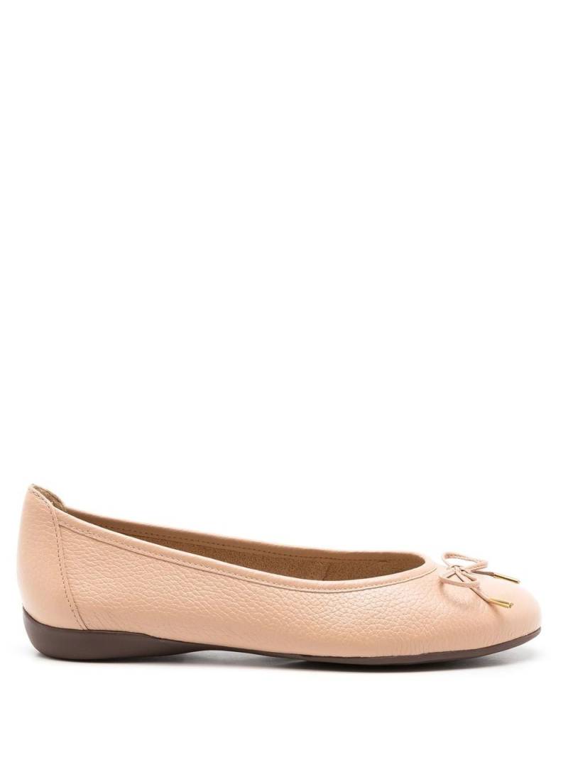 Sarah Chofakian France lace-up ballerina shoes - Neutrals von Sarah Chofakian