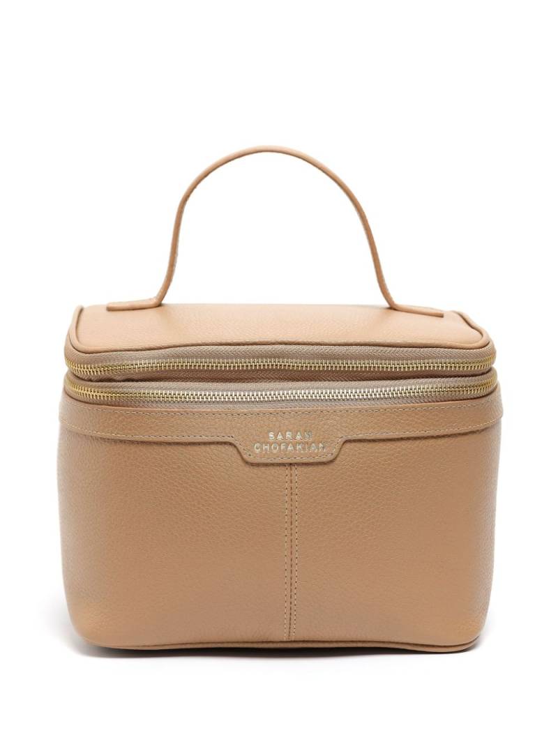 Sarah Chofakian logo-print leather make up bag - Neutrals von Sarah Chofakian