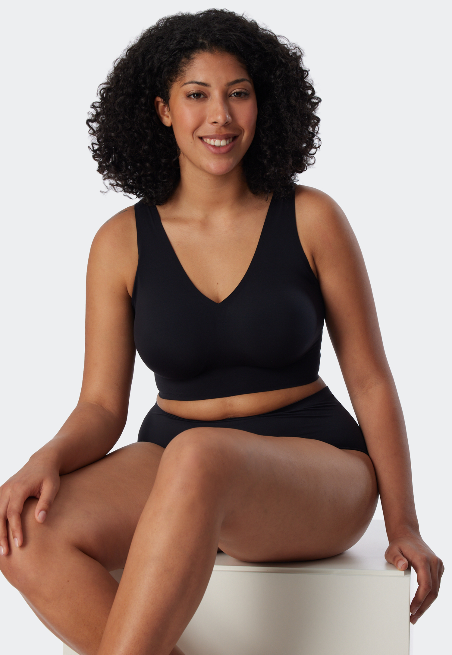 Bustier Microfaser herausnehmbare Pads schwarz - Invisible Soft 44 Bustier Microfaser herausnehmbare Pads schwarz - Invisible Soft 44 von Schiesser
