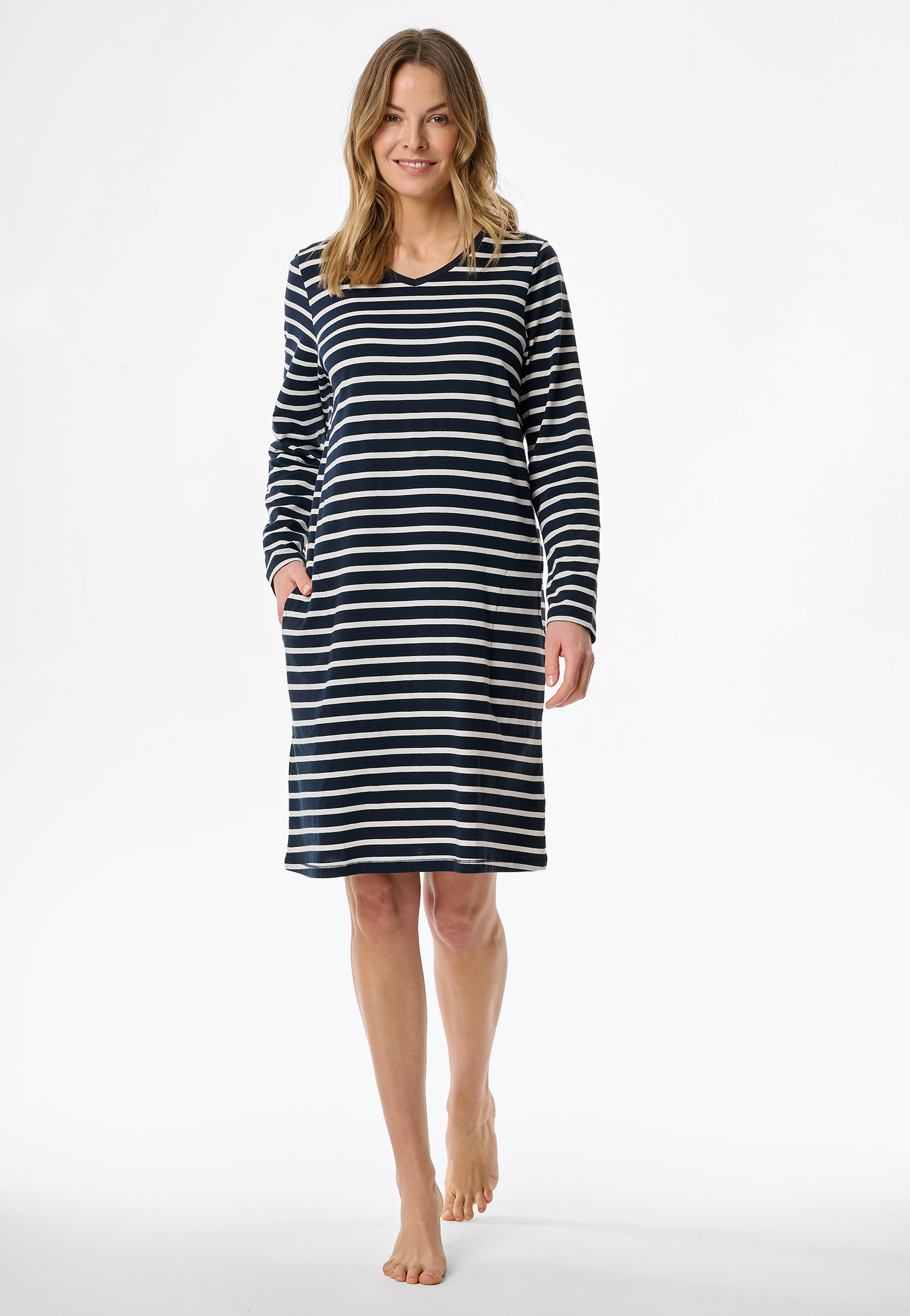 Nachthemd langarm Streifen nachtblau - Casual Essentials 42 Nachthemd langarm Streifen nachtblau - Casual Essentials 42 von Schiesser