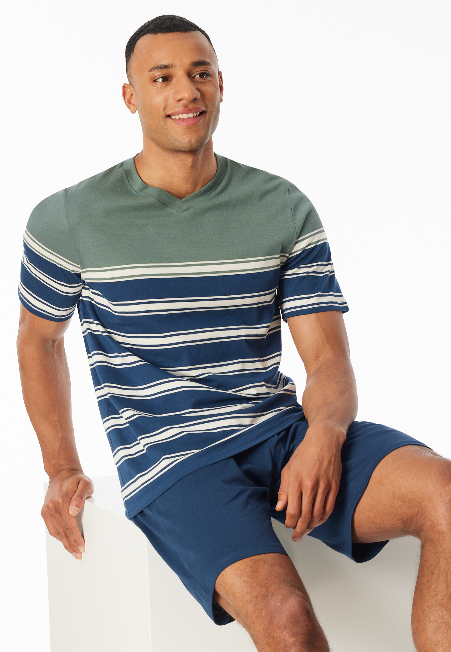 Schlafanzug kurz Ringel khaki - Casual Nightwear 48 Schlafanzug kurz Ringel khaki - Casual Nightwear 48 von Schiesser