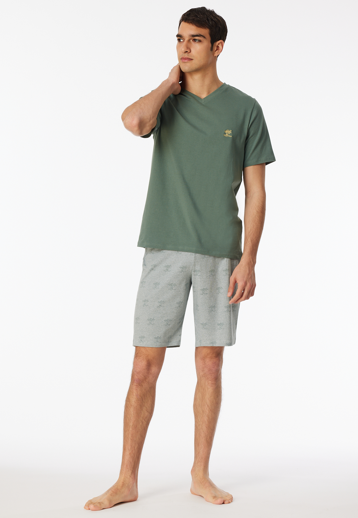 Schlafanzug kurz V-Ausschnitt Palmen khaki - 95/5 48 Schlafanzug kurz V-Ausschnitt Palmen khaki - 95/5 48 von Schiesser