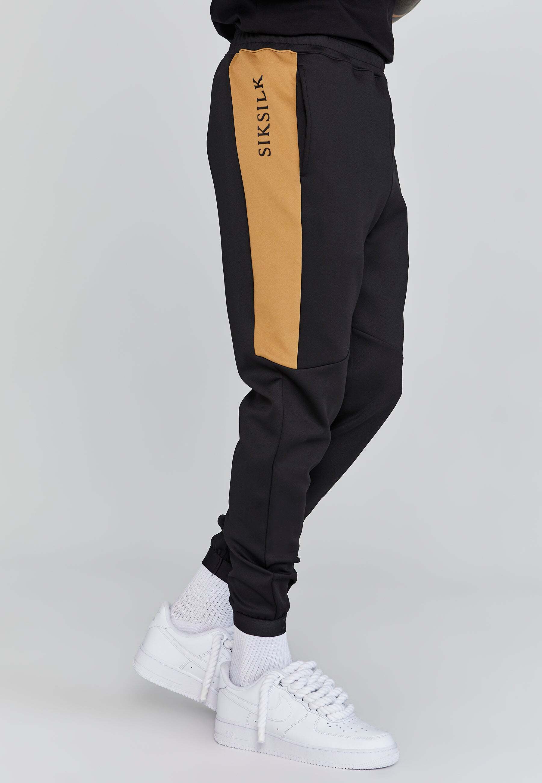 Siksilk Jogginghose »Siksilk Jogginghose Muscle Fit Joggers« Siksilk Jogginghose »Siksilk Jogginghose Muscle Fit Joggers« von SikSilk