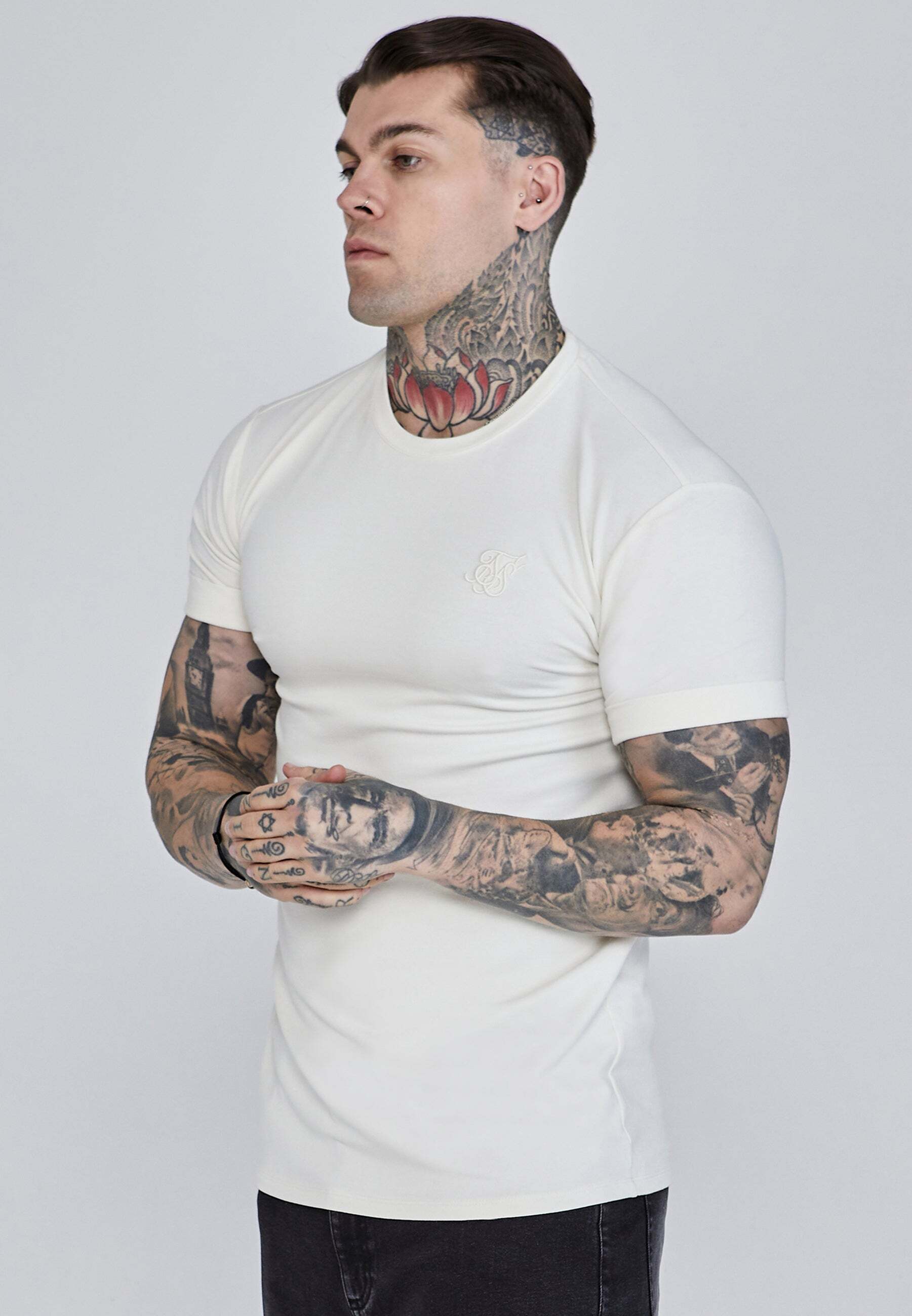 Siksilk T-Shirt »Siksilk T-Shirt Roll Sleeve T-Shirt« von SikSilk