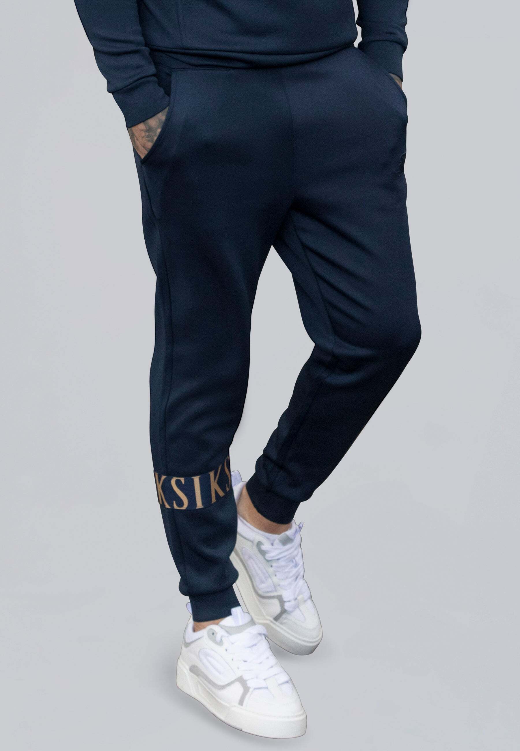 Siksilk Jogginghose »Siksilk Jogginghose Dynamic Joggers« Siksilk Jogginghose »Siksilk Jogginghose Dynamic Joggers« von Siksilk