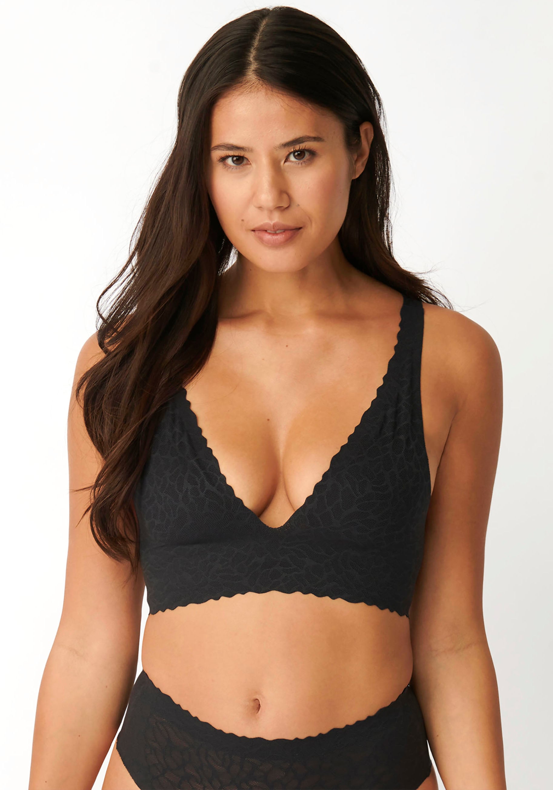 sloggi Bralette »Zero Feel Lace 2.0 Top«, leicht gepolsterte Cups, abgerundeter Spitzensaum von Sloggi