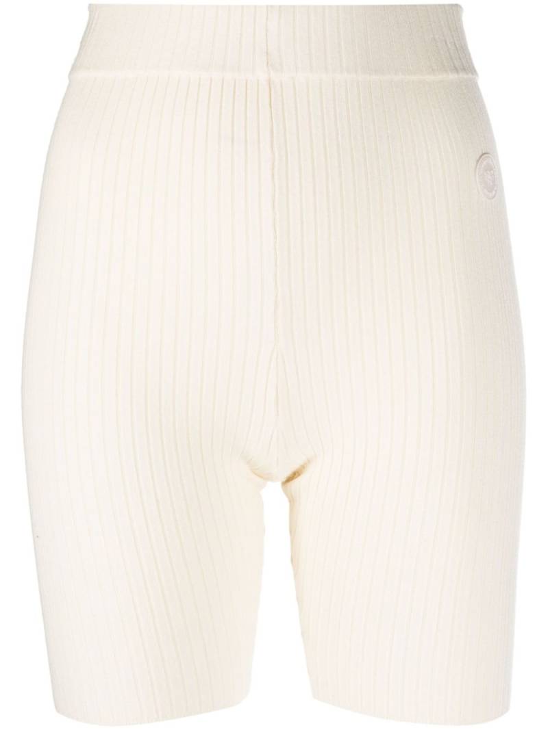 Sporty & Rich logo-patch ribbed-knit biker shorts - White von Sporty & Rich