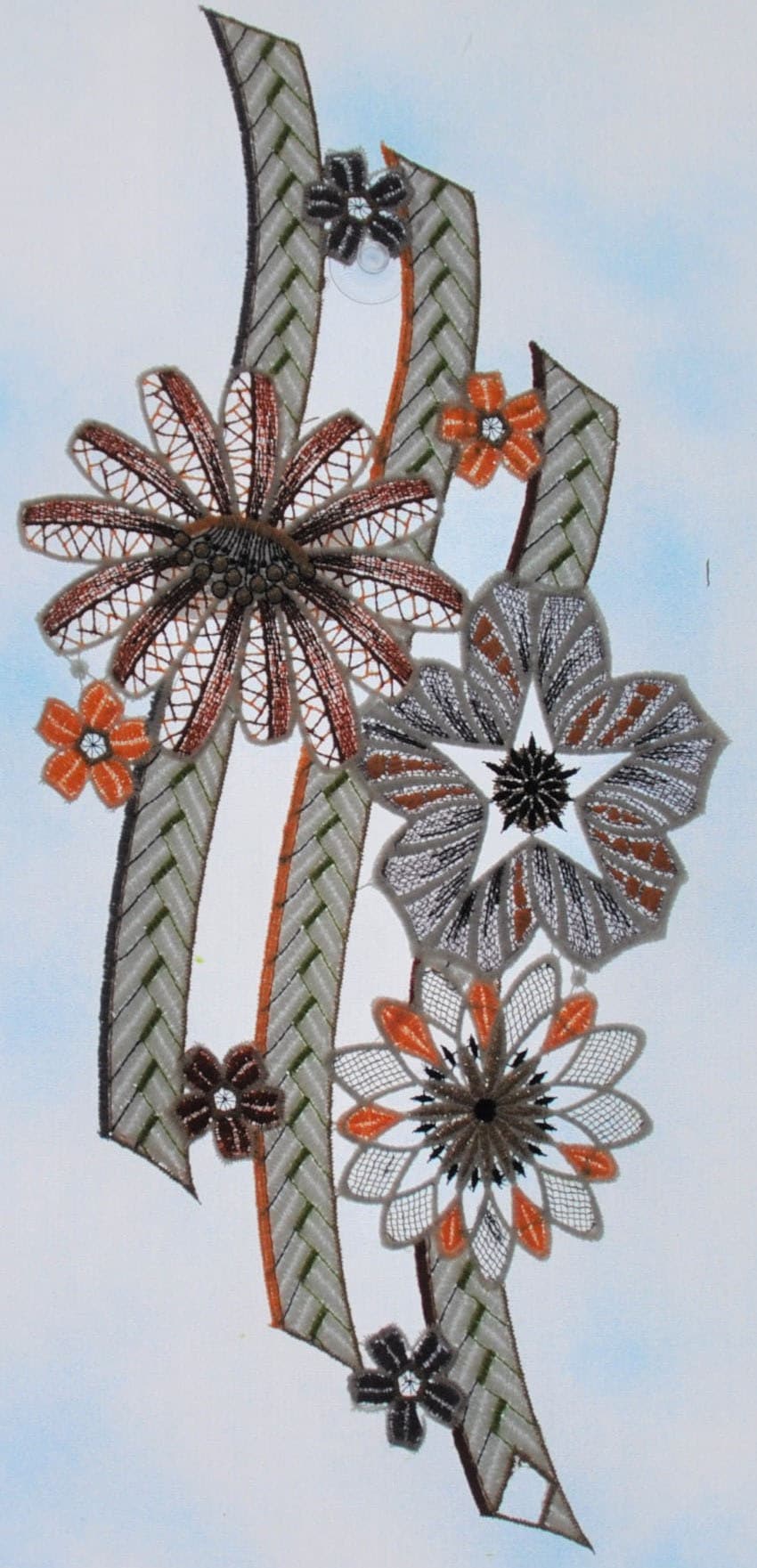 Stickereien Plauen Fensterbild »grosse Blüten« Stickereien Plauen Fensterbild »grosse Blüten« von Stickereien Plauen