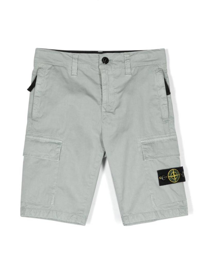 Stone Island Junior Compass-patch knee-length cargo shorts - Grey von Stone Island Junior