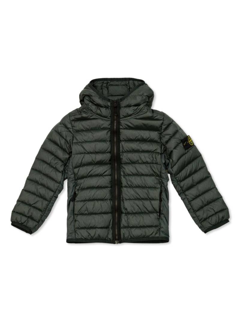 Stone Island Junior logo-patch hooded quilted jacket - Green von Stone Island Junior