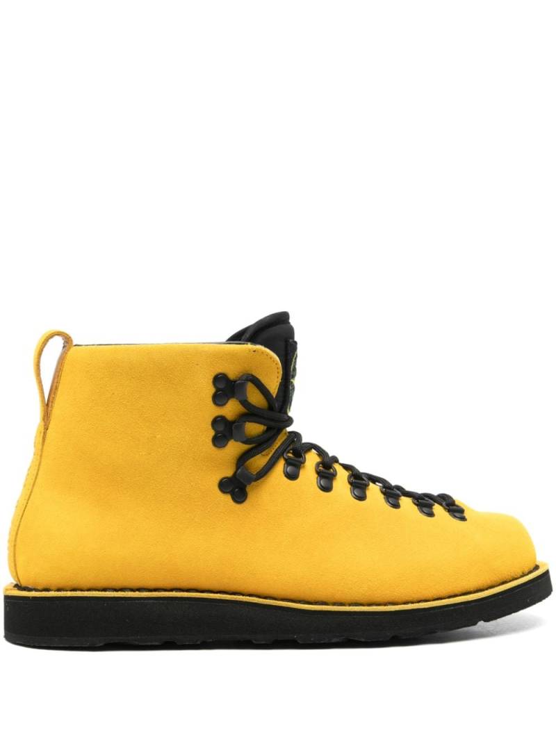 Stone Island Compass-motif boots - Yellow von Stone Island