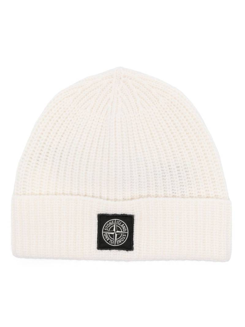 Stone Island Compass-patch fisherman's-knit beanie - White von Stone Island