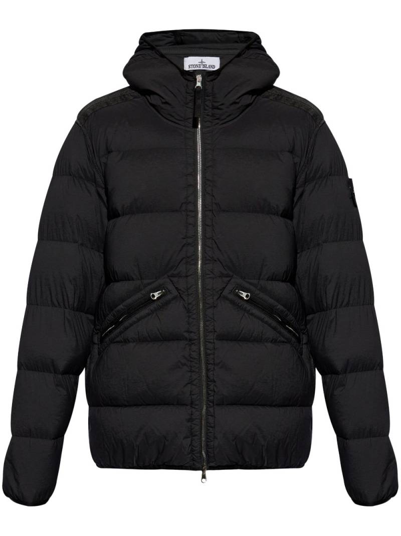 Stone Island hooded puffer jacket - Black von Stone Island