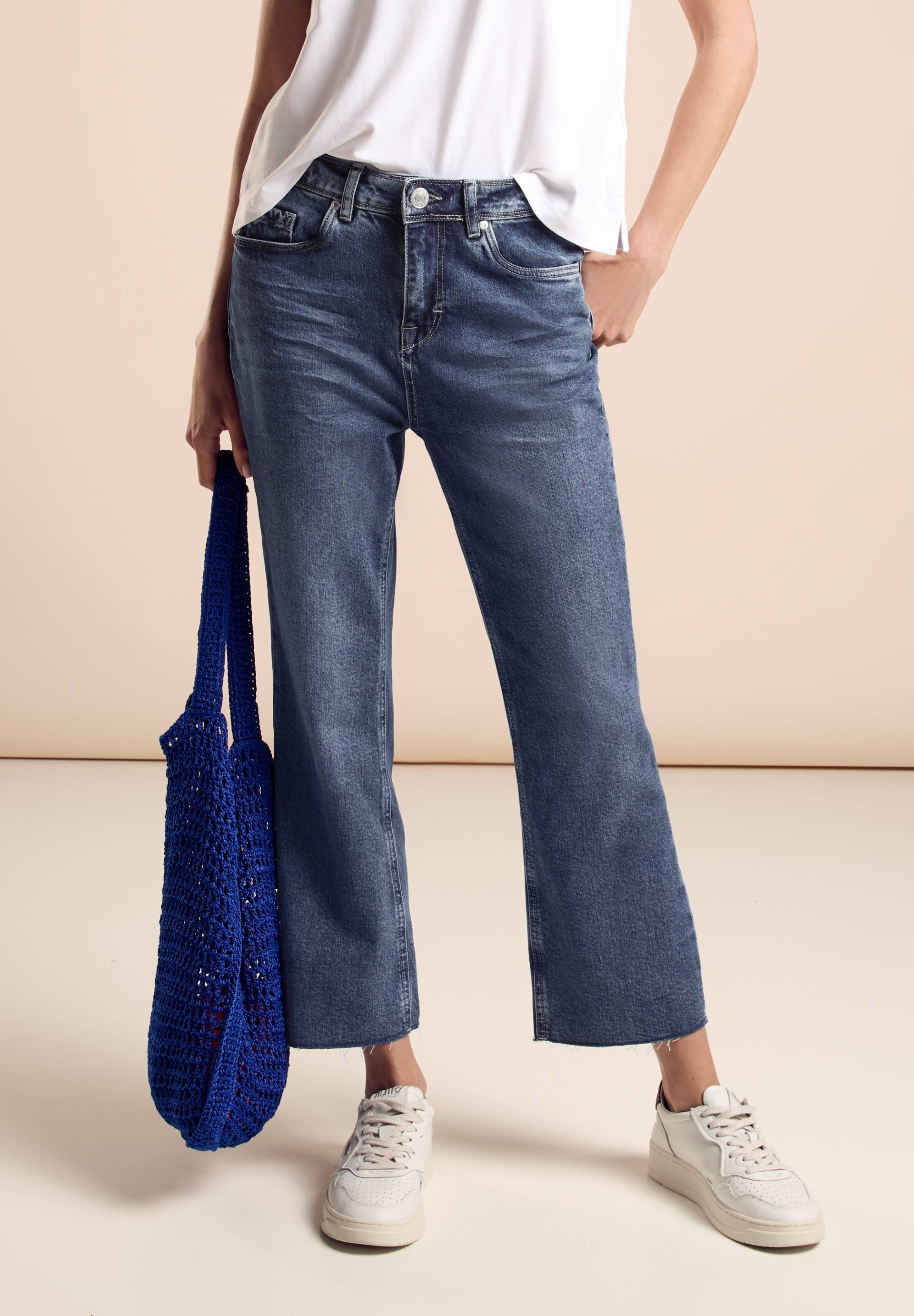 STREET ONE Bootcut-Jeans, im Five-Pocket Style STREET ONE Bootcut-Jeans, im Five-Pocket Style von Street One