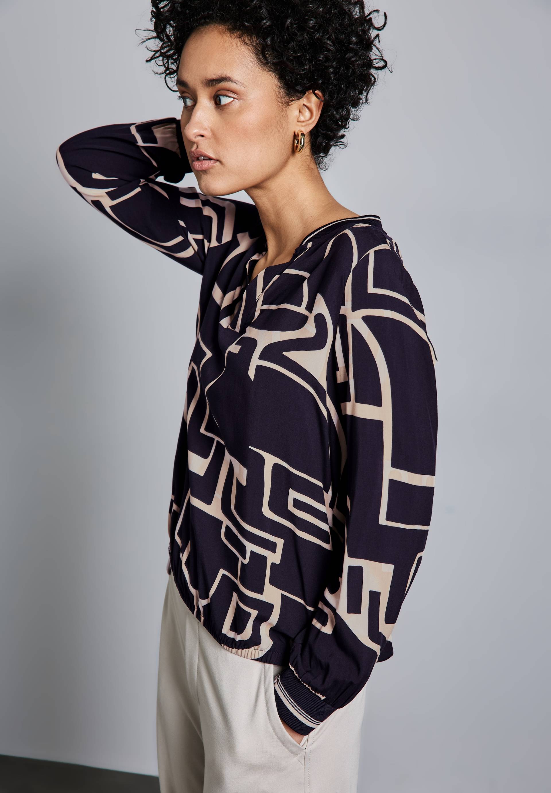 STREET ONE Langarmbluse, mit All-Over Print STREET ONE Langarmbluse, mit All-Over Print von Street One
