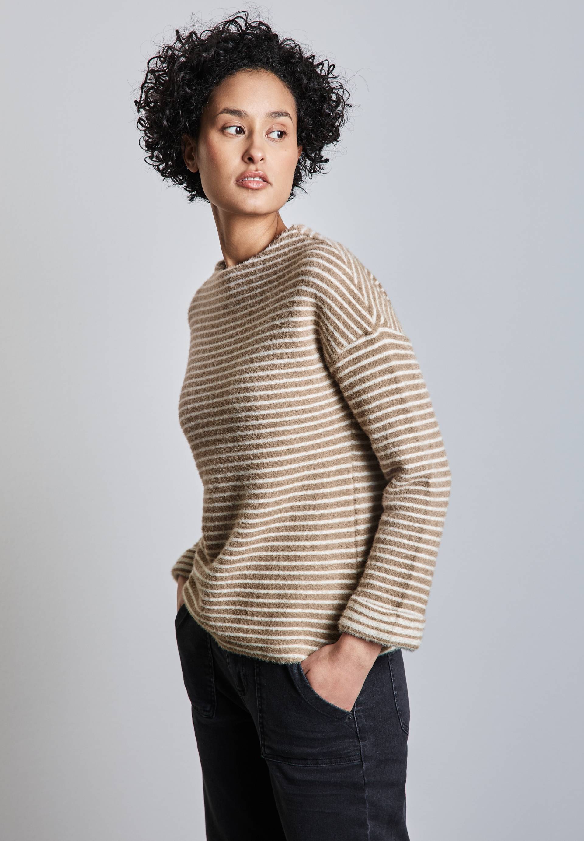 STREET ONE Langarmshirt, im zeitlosen Streifen-Look STREET ONE Langarmshirt, im zeitlosen Streifen-Look von Street One