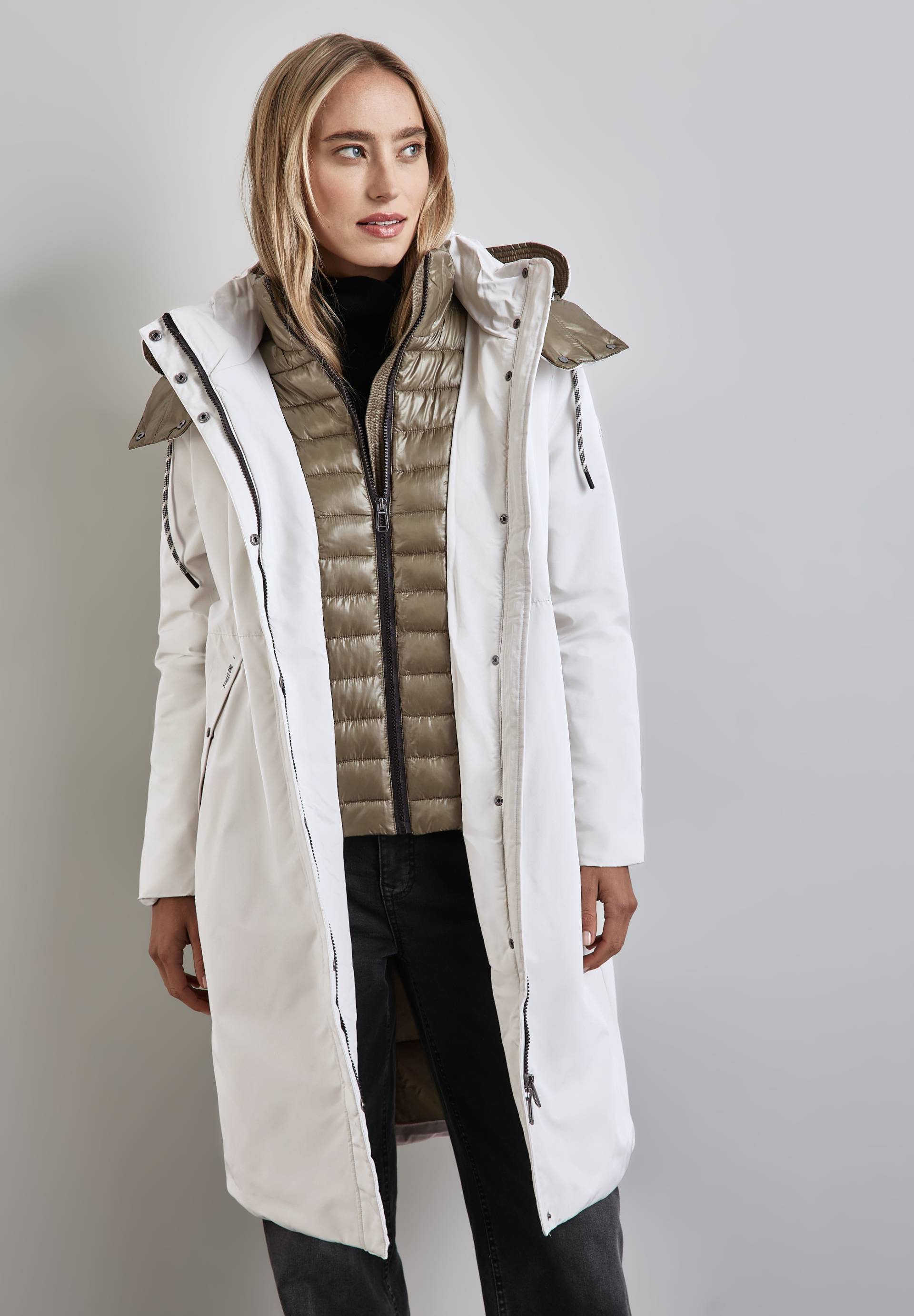 STREET ONE Parka, mit Kapuze, in 2-in-1-Optik STREET ONE Parka, mit Kapuze, in 2-in-1-Optik von Street One