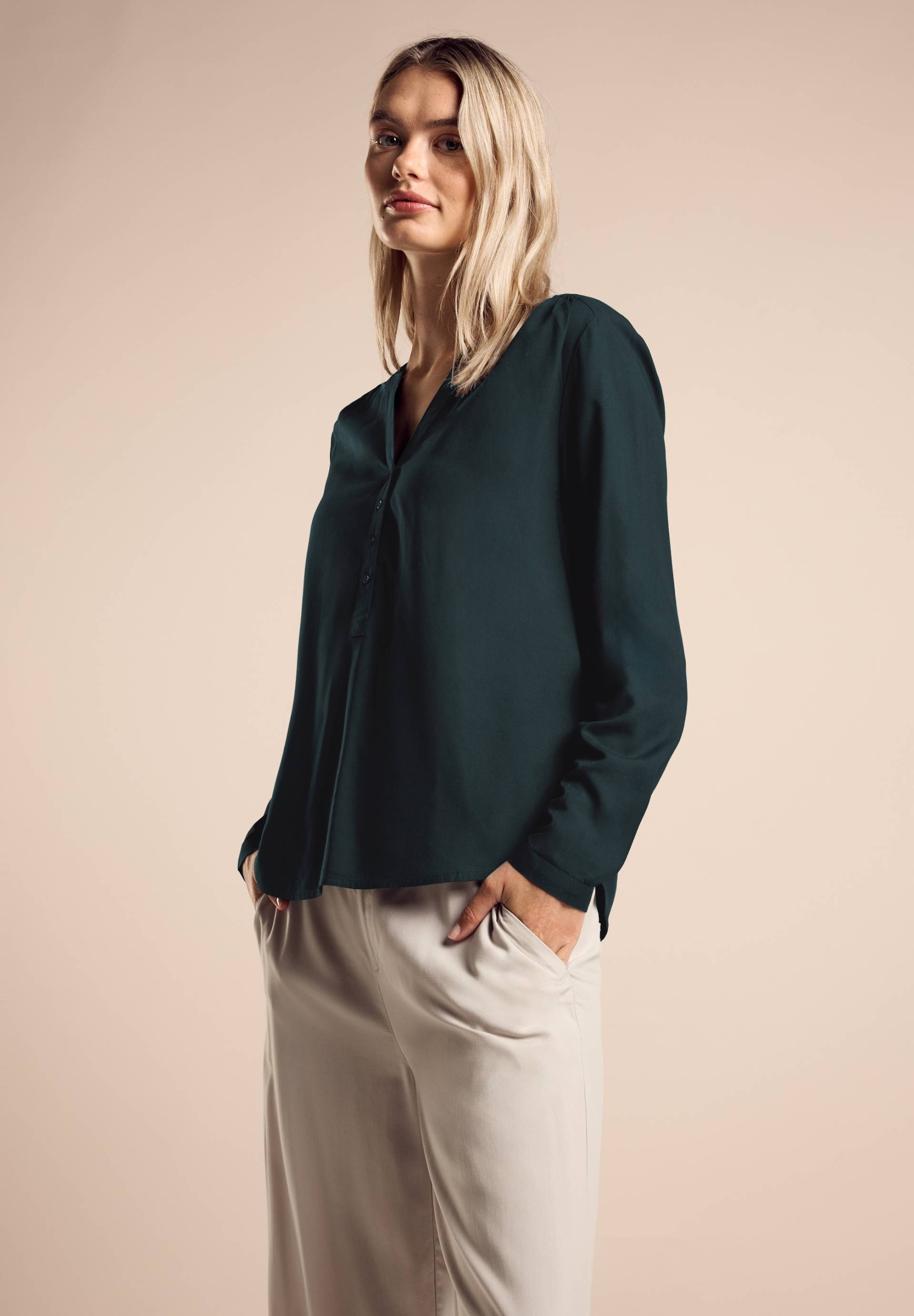 STREET ONE Shirtbluse »Style Bamika«, mit Seitenschlitzen STREET ONE Shirtbluse »Style Bamika«, mit Seitenschlitzen von Street One