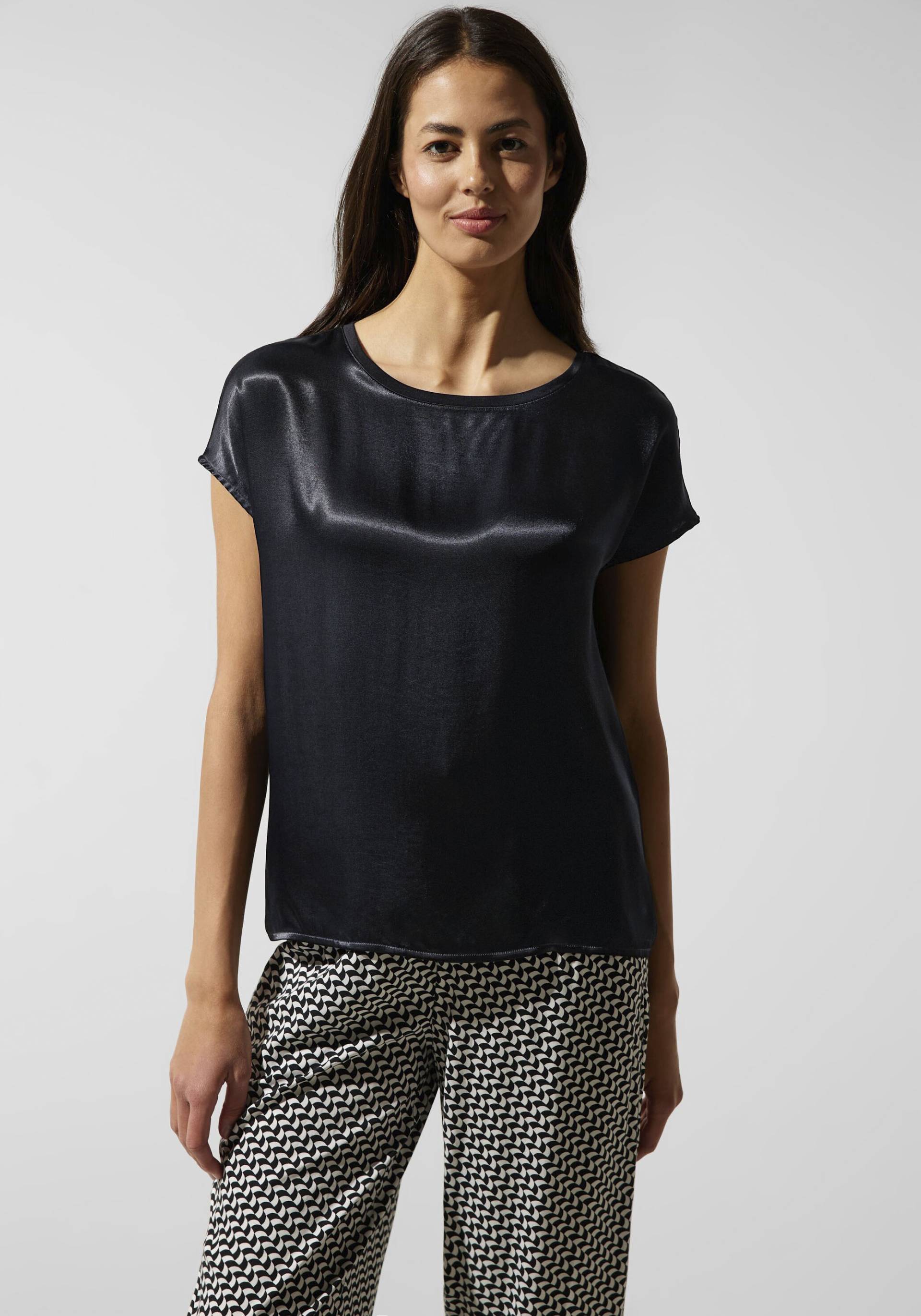 STREET ONE Shirttop, mit überschnittenen Schultern STREET ONE Shirttop, mit überschnittenen Schultern von Street One