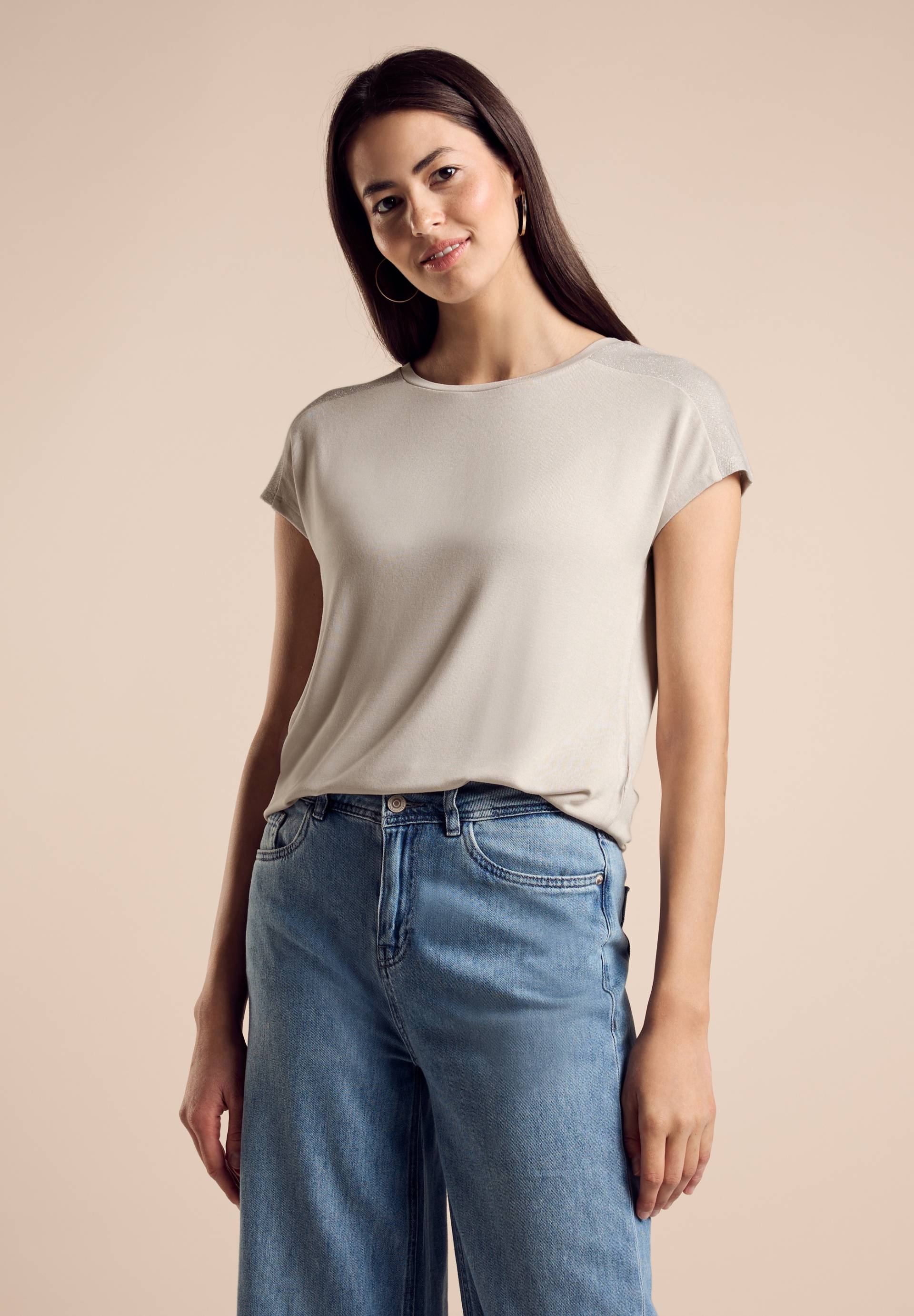 STREET ONE Shirttop »LTD QR«, mit Glanz-Detail STREET ONE Shirttop »LTD QR«, mit Glanz-Detail von Street One