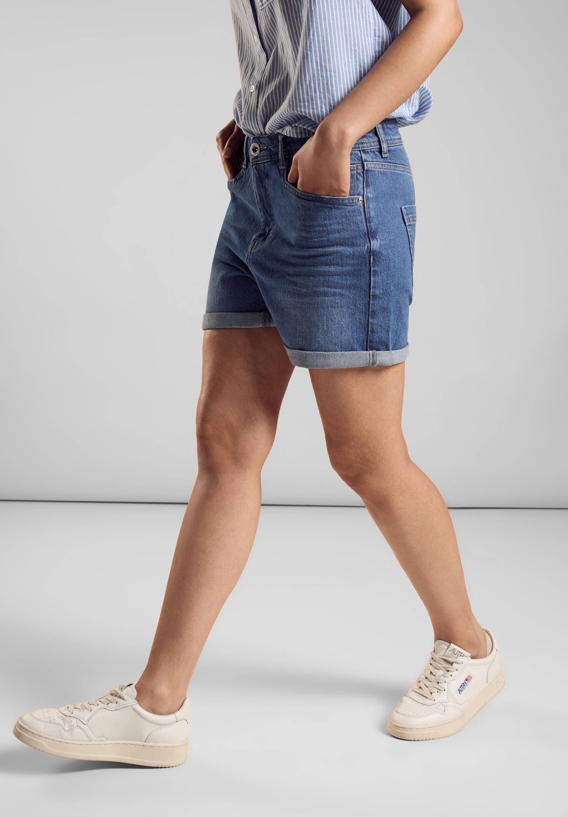 STREET ONE Shorts, mit Taschen STREET ONE Shorts, mit Taschen von Street One