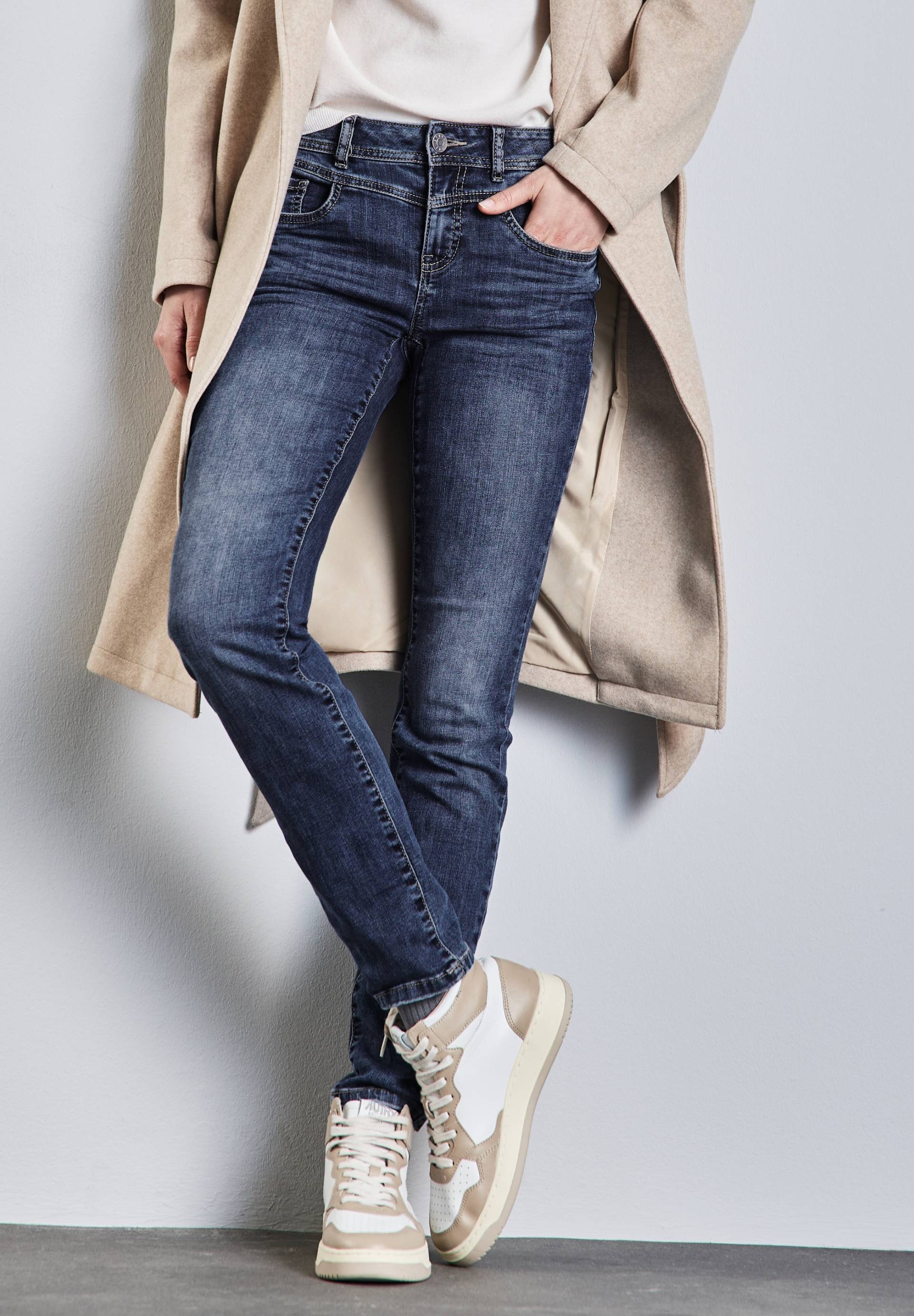 STREET ONE Slim-fit-Jeans, in mittelblauer Waschung STREET ONE Slim-fit-Jeans, in mittelblauer Waschung von Street One